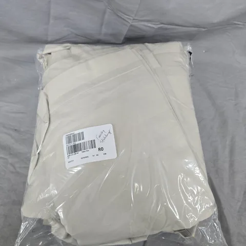 K BY KELLY HOPPEN STRIPE EMBOSSED DUVET SET