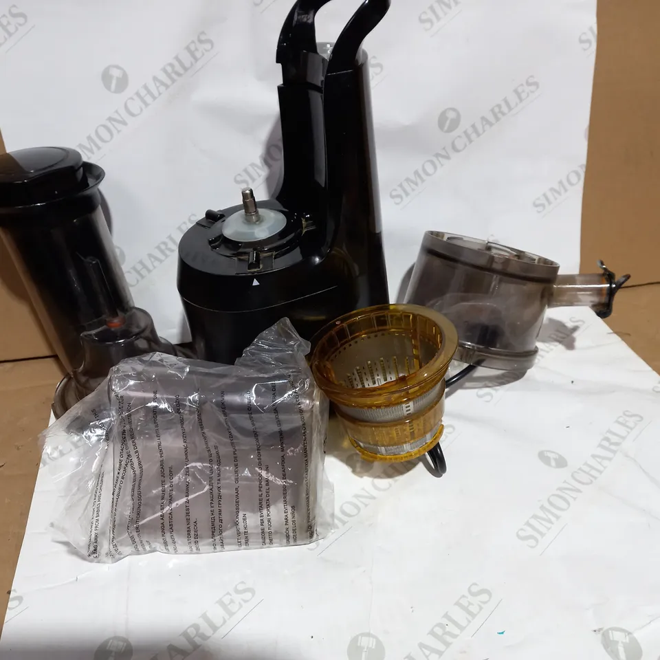 FRIDJA MASTICATING JUICER