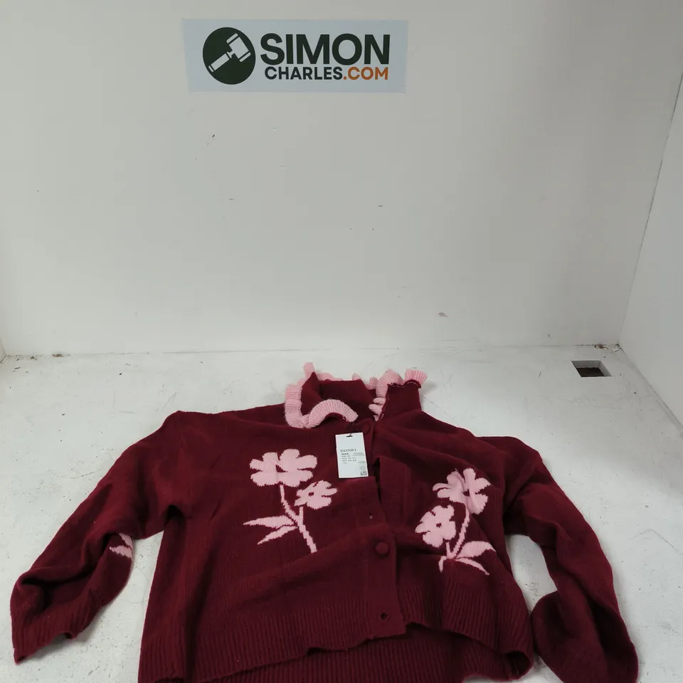 BOX OF APPROXIMATELY 20 ASSORTED CLOTHING ITEMS TO INCLUDE: NEON ROSE BURGUNDY CARDIGAN