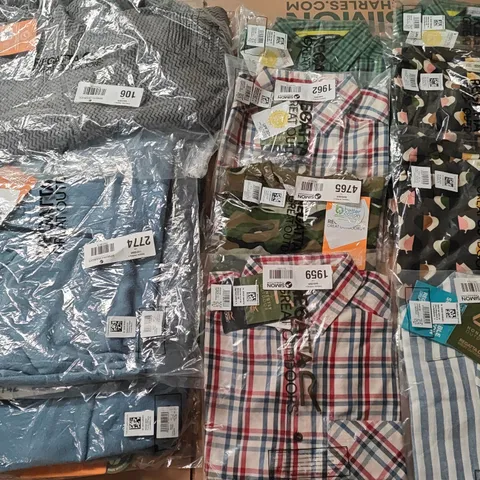 LOT OF 11 ASSORTED BRAND NEW REGATTA CLOTHING ITEMS IN VARIOUS STYLES AND SIZES