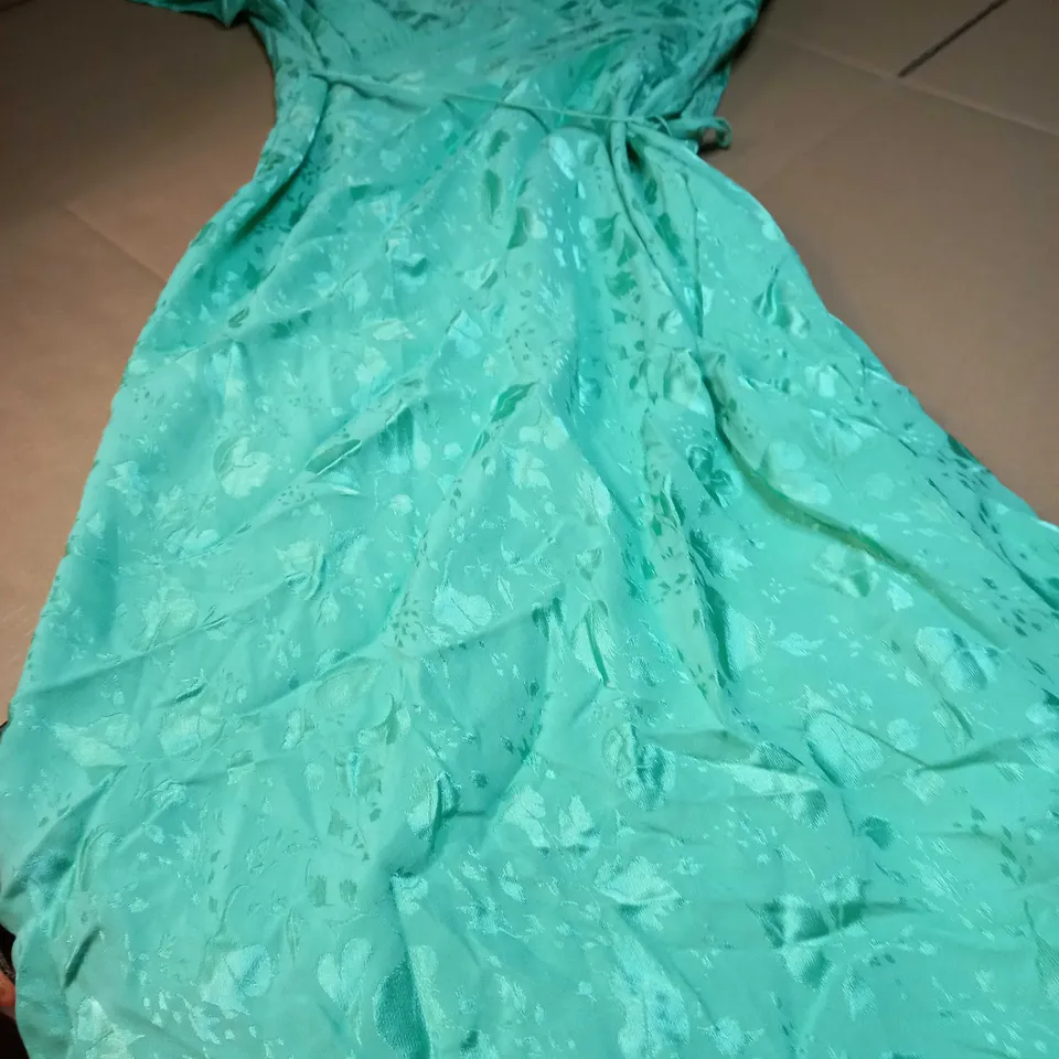 RIXO GREEN SATIN MAXI DRESS - SIZE 18