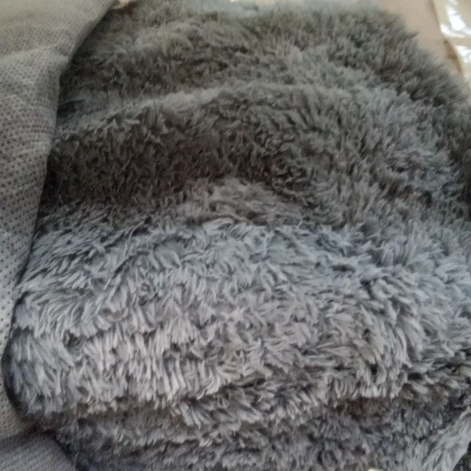 RAFAYEL SHAGGY GREY RECTANGLE RUG 160X220CM