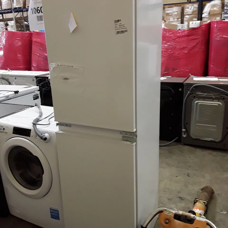 HISENSE RIB291F4AWF BUILT IN FRIDGE FREEZER, WHITE