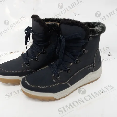 BOXED PAIR OF RIEKER WARM HIKING BOOTS IN BLUE - 6
