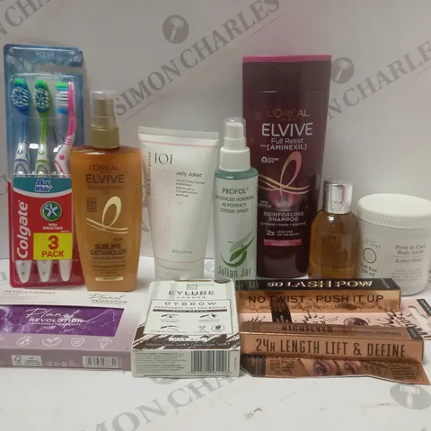 BOX OF APPROX 12 ASSORTED BEAUTY PRODUCTS TO INCLUDE L'OREAL ELVIVE LEAVE-IN SPRAY, EYLURE DYBROW #DARK BROWN, REVOLUTION SPACE EYESHADOW PALETTE, ETC