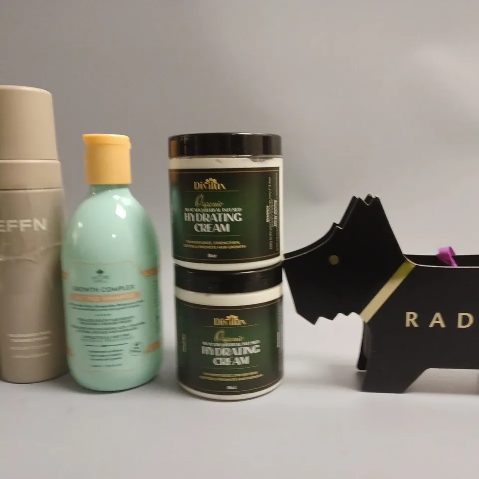 LOT OF APPROXIMATELY 20 COSMETICS ITEMS TO INCLUDE TANNING FOAM , SHAMPOO , HYDRATING CREAM ETC  