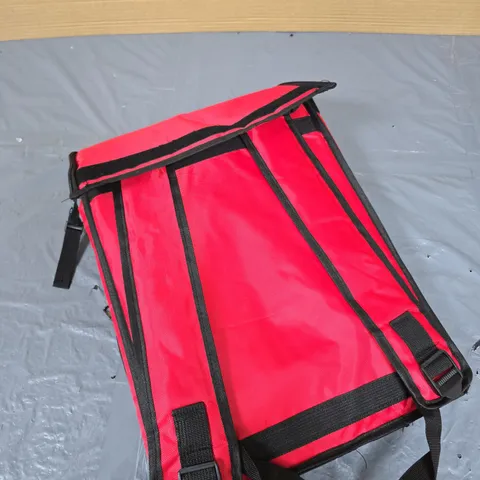 RED INSULATED DELIVERY BAG WITH REFLECTIVE TRIM