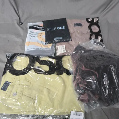APPROXIMATELY 30 ASSORTED CLOTHING ITEMS IN VARIOUS SIZES, STYLES & COLOURS TO INCLUDE BRANDS SUCH AS CLUB L, STEP ONE, ASOS, ETC - COLLECTION ONLY