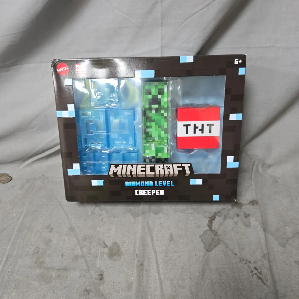 MINECRAFT DIAMOND LEVEL CREEPER – BOXED FIGURE 