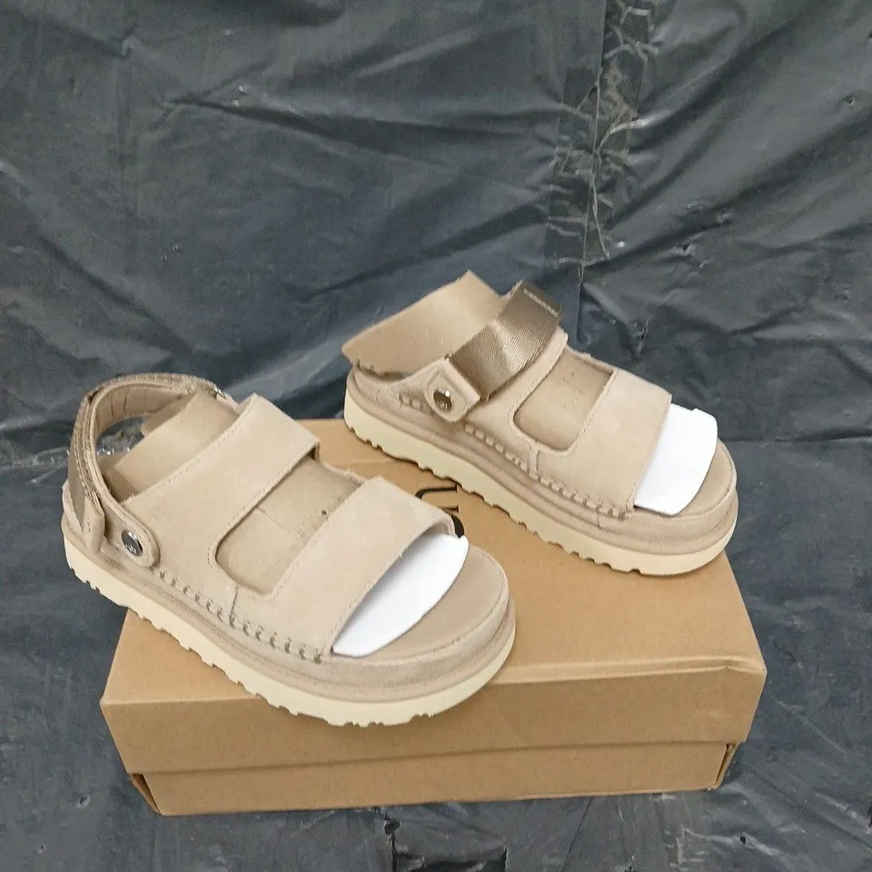 BOXED PAIR OF UGG GOLDEN SANDAL UK 4