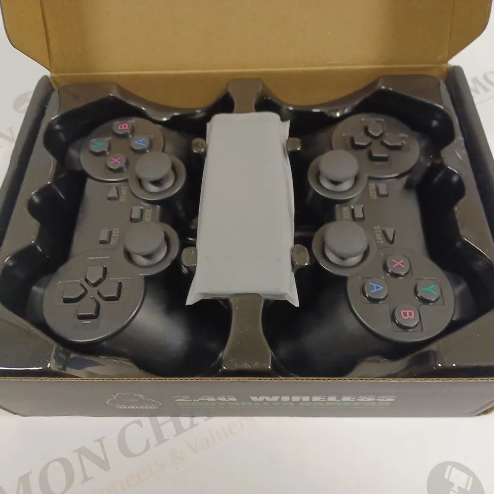 BOXED 2.4G WIRELESS CONTROLLER GAMEPAD