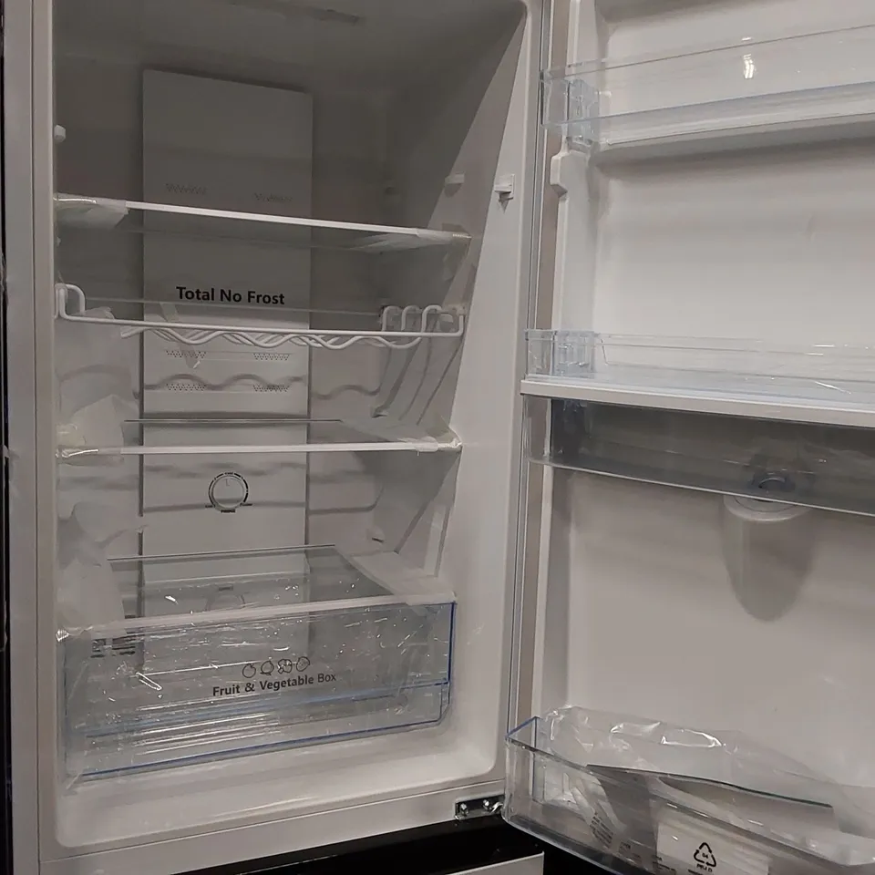 HISENSE 55cm FREESTANDING 50/50 FRIDGE FREEZER, WHITE  - RB327N4WWE