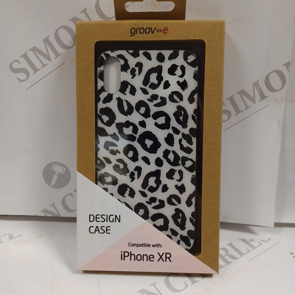 LOT OF APPROXIMATELY 100 ANIMAL DESIGN CASES FOR IPHONE XR