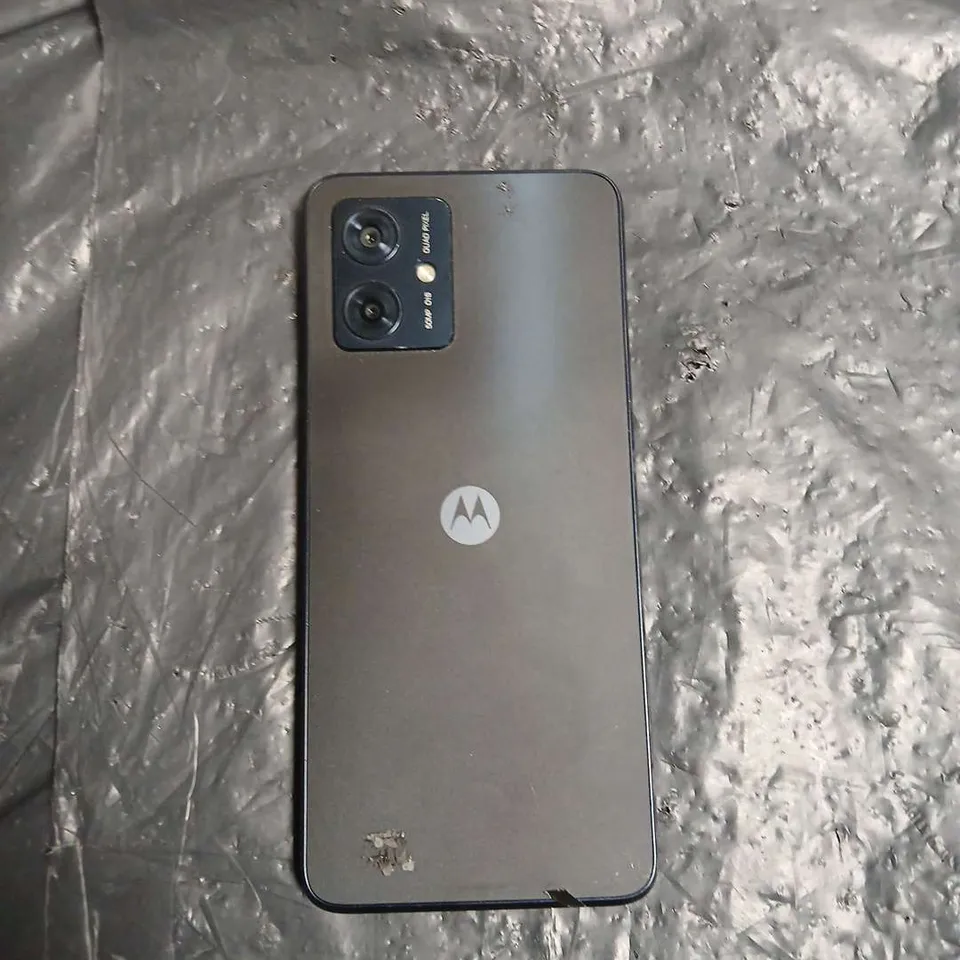 MOTOROLA SMARTPHONE – BLACK/GRAY, DAMAGED SCREEN