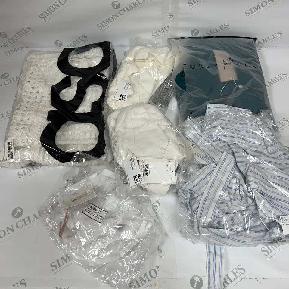 LARGE BOX OF ASSORTED CLOTHING TO INCLUDE H&M, ASOS AND EMERY ROSE