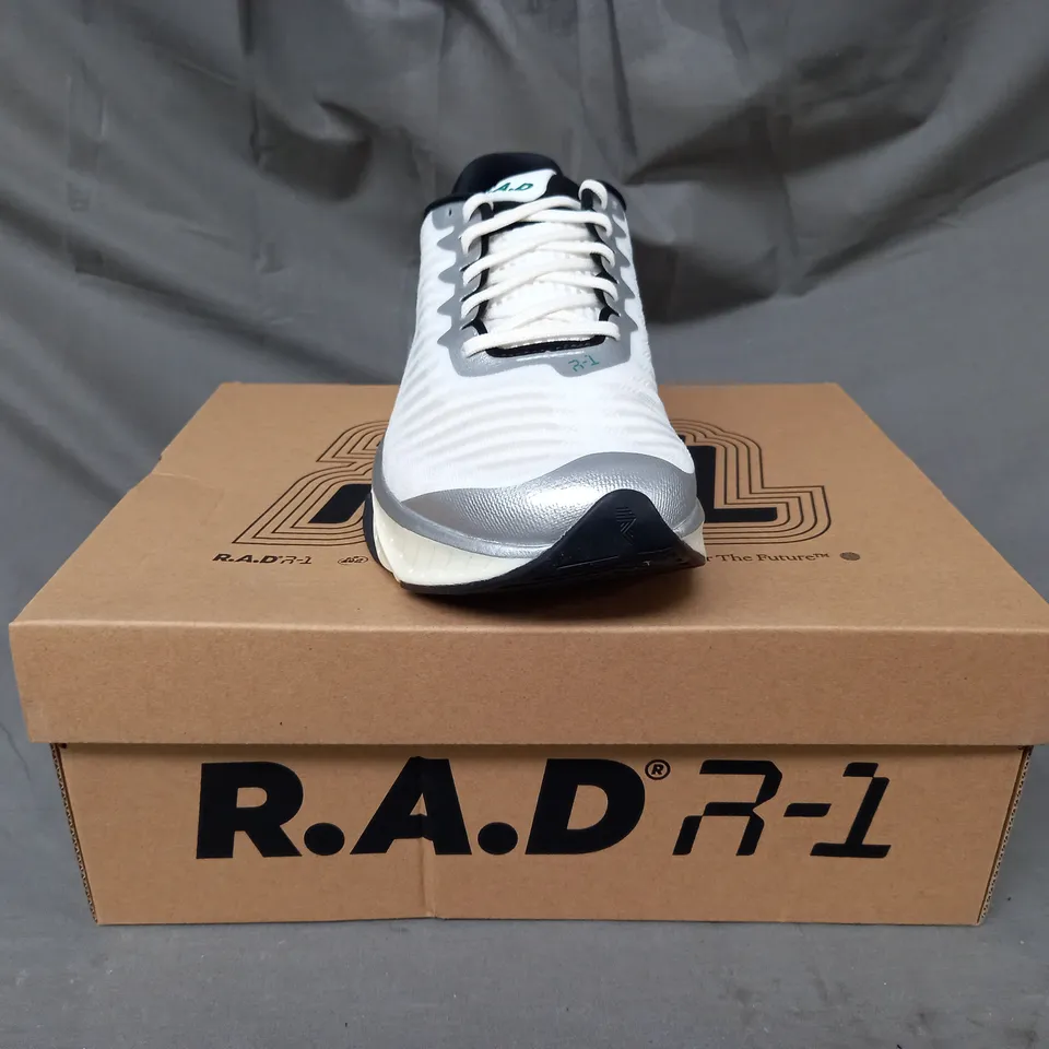 BOXED PAIR OF R.A.D. R-1 SHOES IN WHITE/METALLIC SILVER/GREEN UK SIZE 8