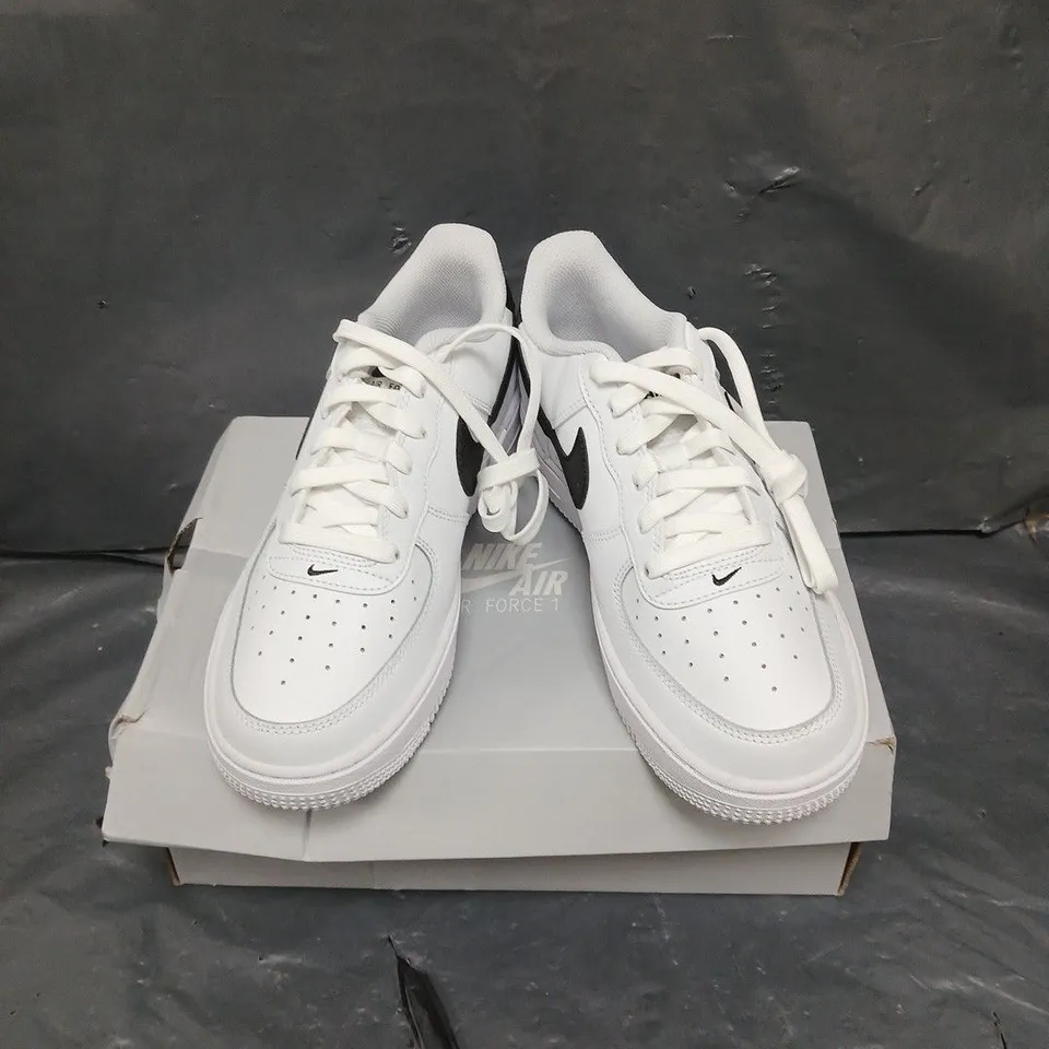 BOXED PAIR OF NIKE AIR FORCE 1 TRAINERS - 5.5