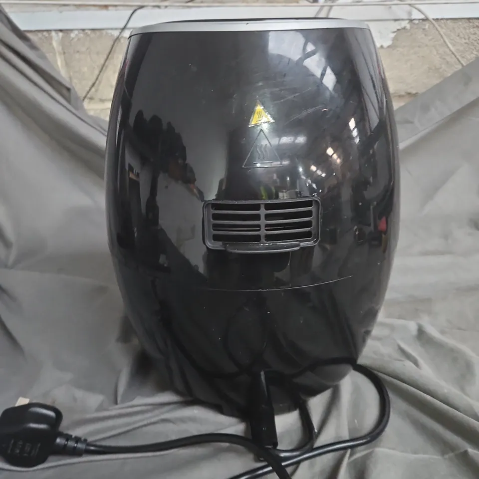 TOWER AIR FRYER, BLACK WITH DIAL CONTROLS