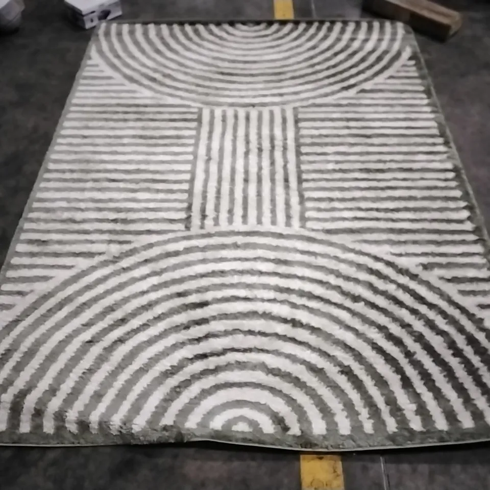 MACHINE WASHABLE SHAGGY BOHO GRASS GREEN AREA RUG APPROXIMATELY 160X213CM 