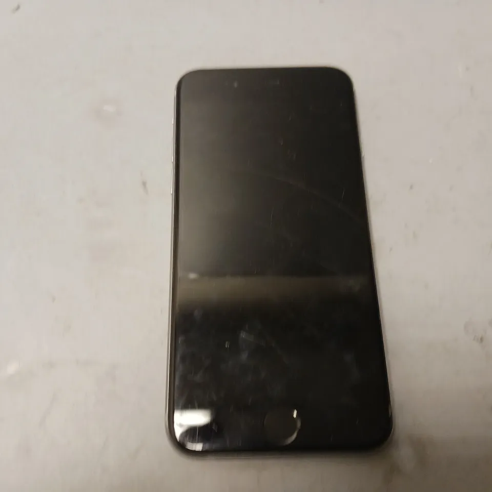 APPLE IPHONE 6s (A1688)