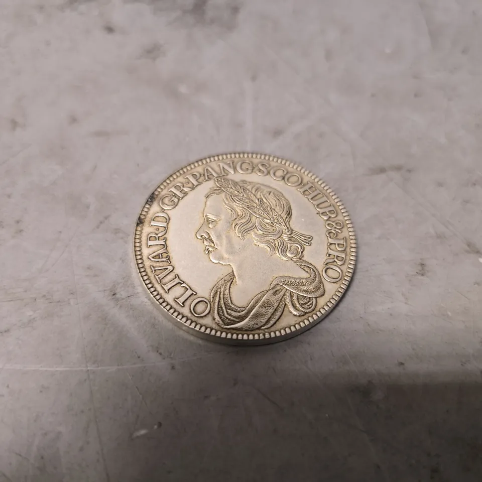 OLIVER CROMWELL CROWN 1658 COIN