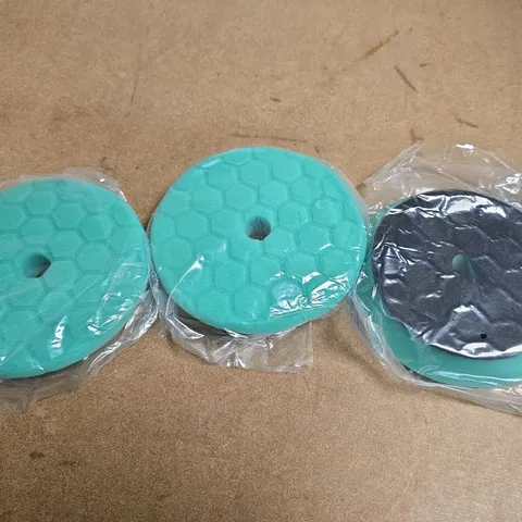 large quantity of circular foam pad