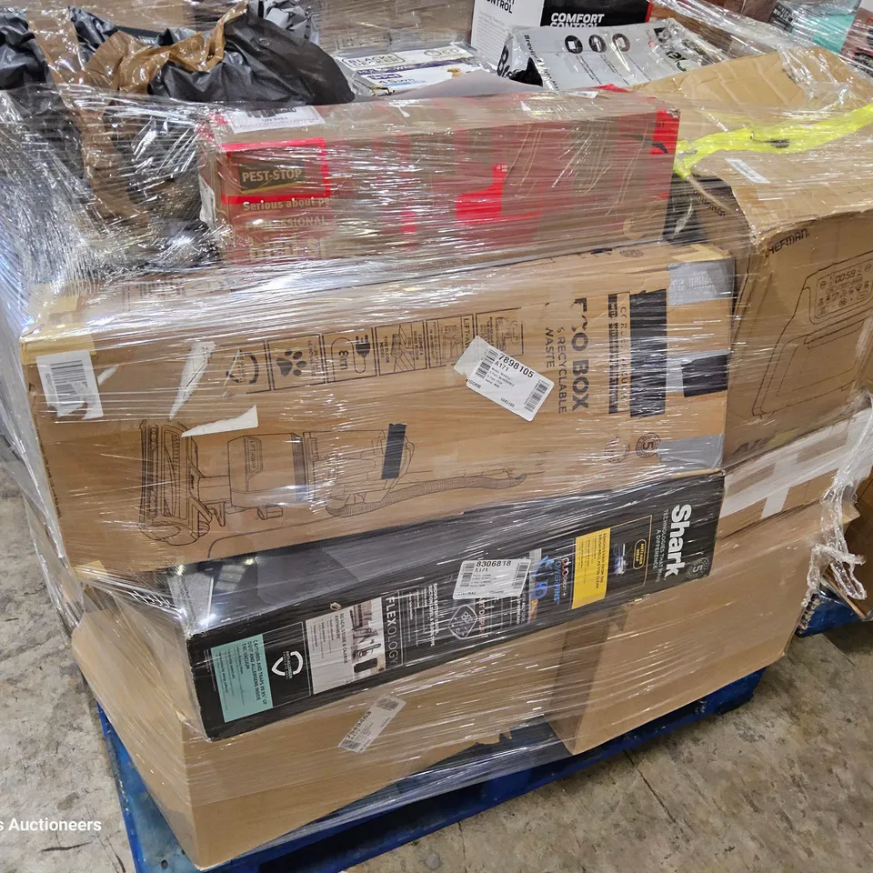 PALLET OF APPROXIMATELY 18 UNPROCESSED RAW RETURN HOUSEHOLD AND ELECTRICAL GOODS TO INCLUDE;