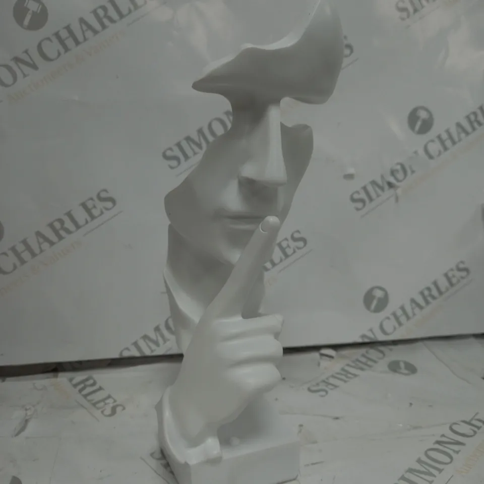 BOXED WHITE DÉCOR SILENCE IS GOLD ART