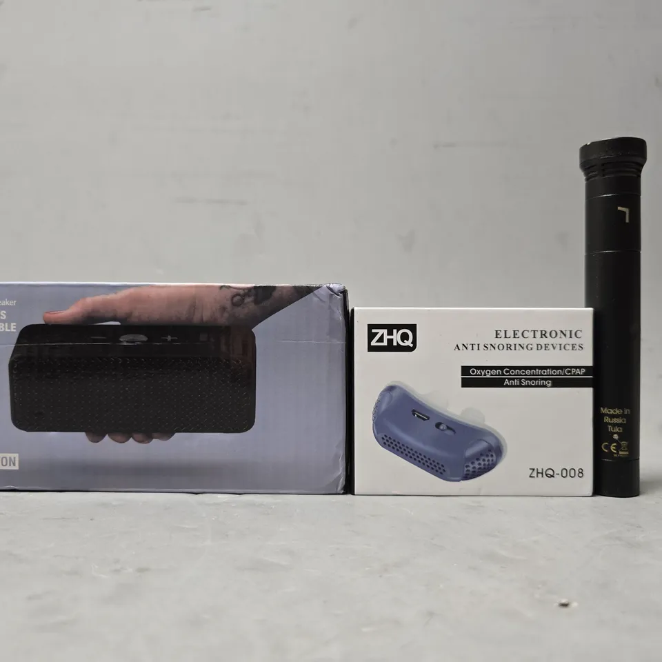 APPROXIMATELY 8 ASSORTED ITEMS TO INCLUDE - UNBRANDED PORTABLE SPEAKER , ZHQ ELECTRONIC ANTI SNORING DEVICE ETC