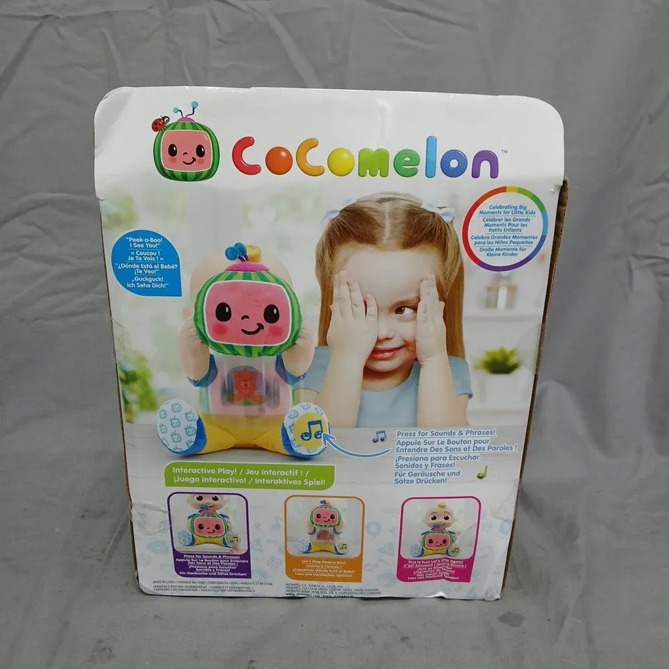 COCOMELON PEEK-A-BOO JJ FEATURE PLUSH - 17 PHRASES AND SOUNDS