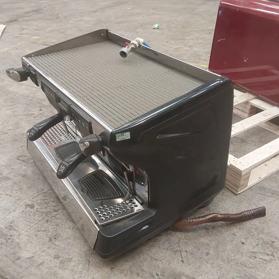 RANCILIO CLASSE 7 COMMERCIAL 2 GROUP COFFEE MACHINE