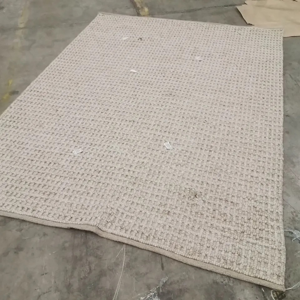 QUALITY DESIGNER AREA RUG - APPROXIMATELY 240X170CM