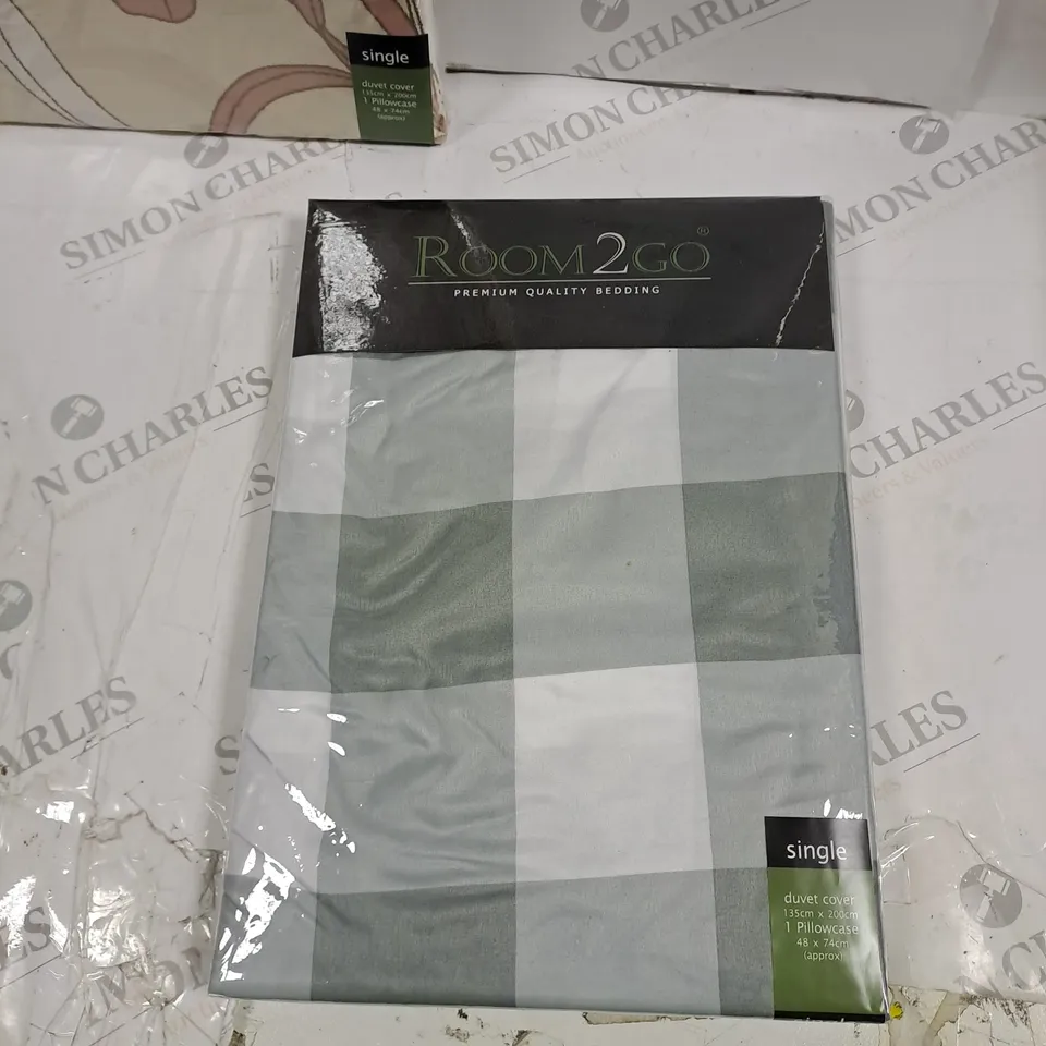 BOX OF 5 ASSORTED RROM2GO BEDDINGS SINGLE BED 