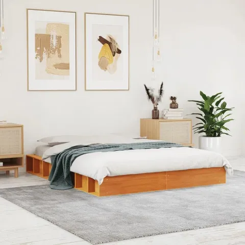 BOXED FRIONA WOOD PLATFORM BED 