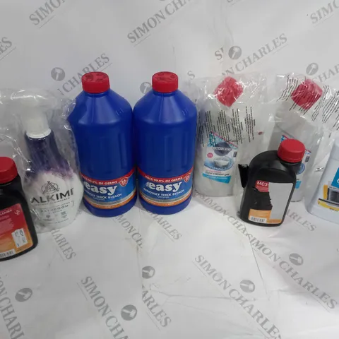 APPROXIMATELY 10 ASSORTED HOUSEHOLD GOODS TO INCLUDE MC3+, EASY THICK BLEACH, AND ECOZONE CLEANER GEL ETC.