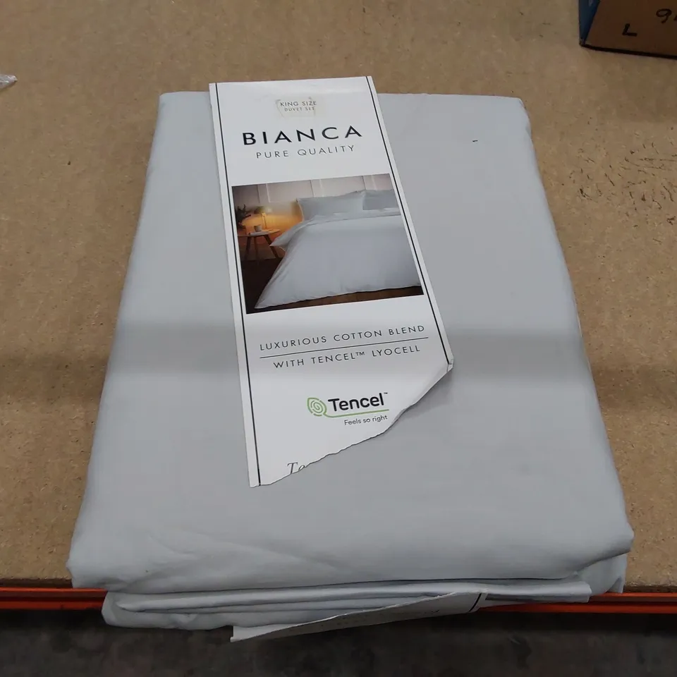 BAGGED 200 THREAD COUNT TEMPERATURE CONTROL KING SIZE DUVET SET (1 ITEM)