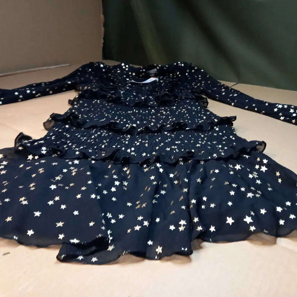 LIPSY BLACK/GOLD STAR DETAILED TIERED DRESS - SIZE 8
