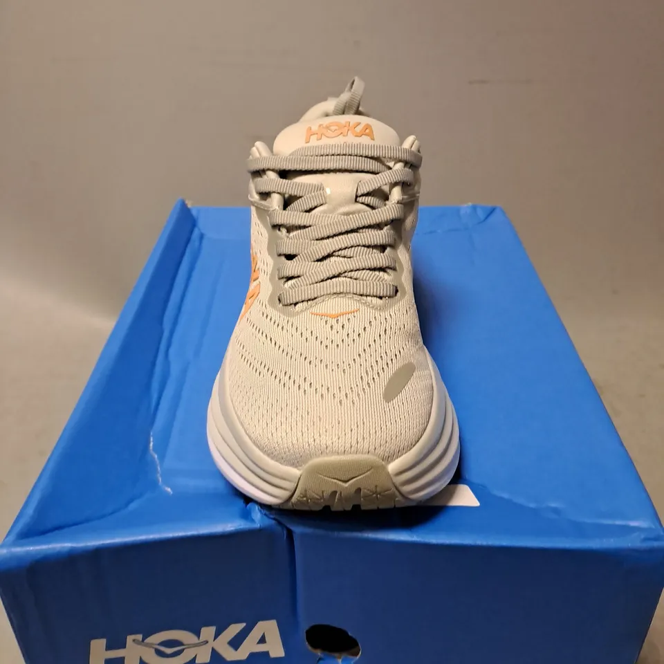 BOXED HOKA WOMENS BONDI 8 TRAINERS - UK 3.5