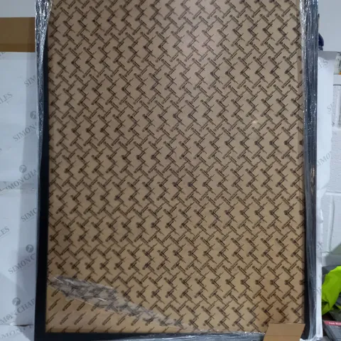 UNBRANDED LARGE WALL MOUNTED PICTURE FRAME - COLLECTION ONLY