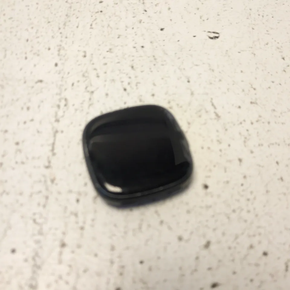 FITBIT SENSE 2 GRAPHITE - FITNESS TRACKER WITH CHARGING DOCK (FB521)