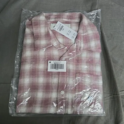 BAGGED HOLLISTER BOXY FLANNEL SHIRT IN DEEP MAUVE PLAID - LARGE