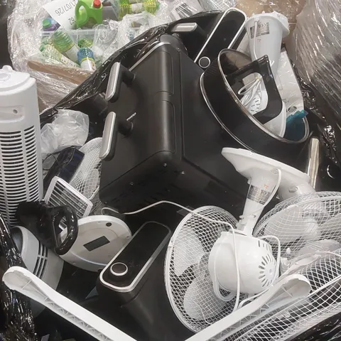 PALLET CONTAINING A VERY LARGE QUANTITY OF ASSORTED ITEMS INCLUDING: AIR FRYERS, TOWER FAN, DESK FANS, KETTLE ECT