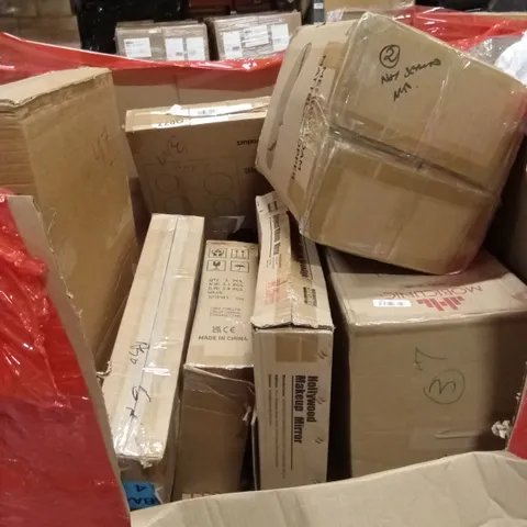 PALLET OF ASSORTED ITEMS TO INCLUDE: COOKER HOOD, HOLLYWOOD MAKEUP MIRROR, IRONING BOARD, MATTRESS TOPPER ETC