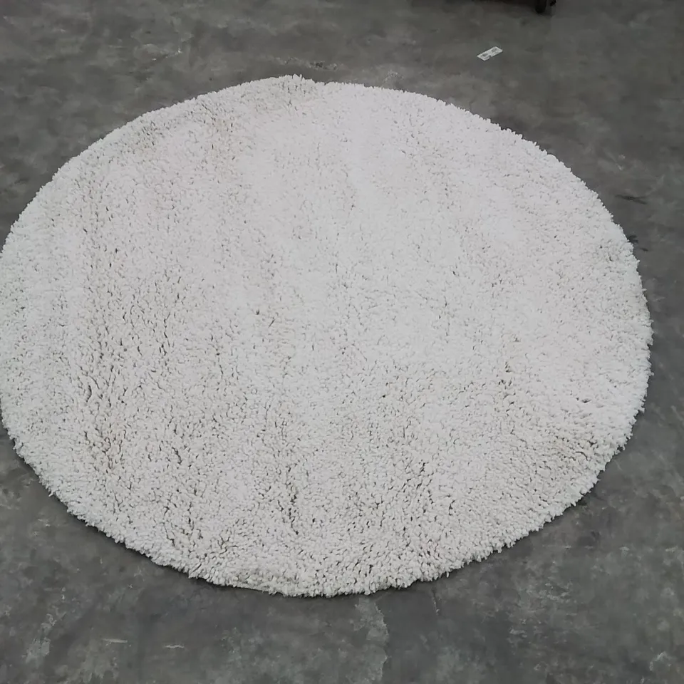 QUALITY DESIGNER AREA RUG - APPROXIMATELY 180X180CM