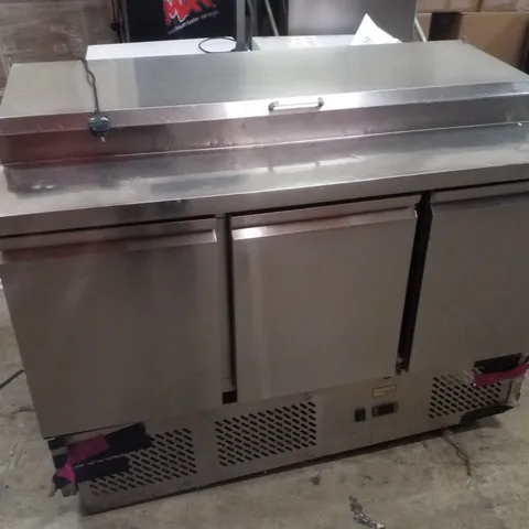 INTERLEVIN 3 DOOR PREP FRIDGE