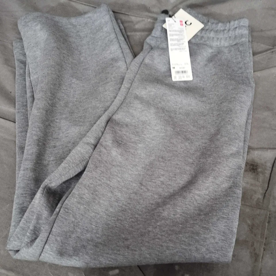 UNIQLO GREY SWEAT WIDE PANTS - MEDIUM