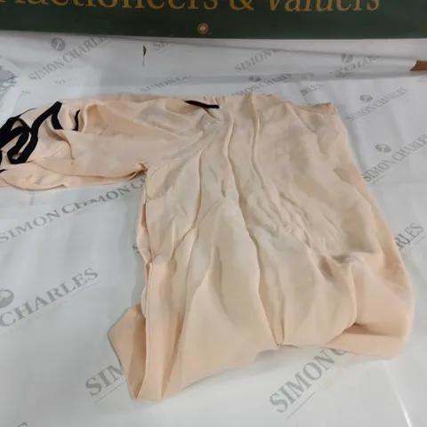 CONTRAST SPLIT SLEEVE BLOUSE SIZE 16
