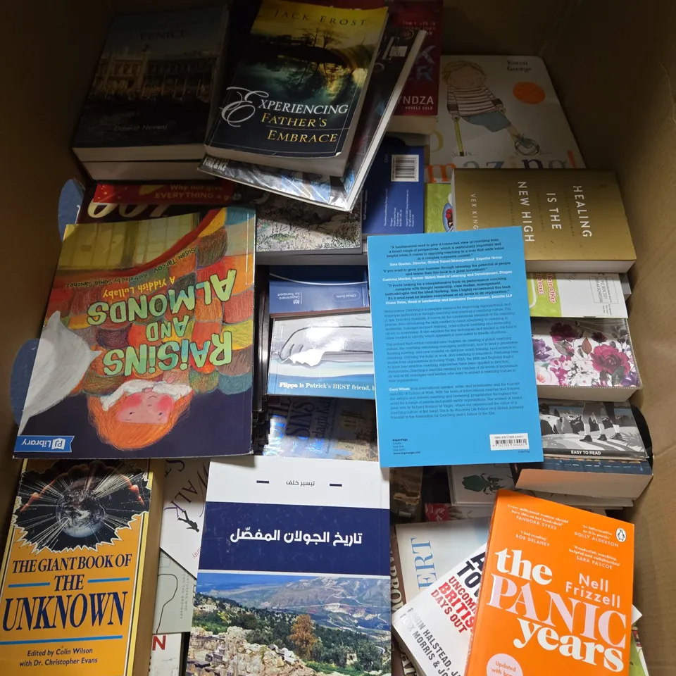LARGE QUANTITY OF ASSORTED FICTION & NON-FICTION BOOKS TO INCLUDE WORKS FROM THE HAIRY BIKERS, BEN MACINTYRE, PATRICIA MORGAN, ETC  - COLLECTION ONLY