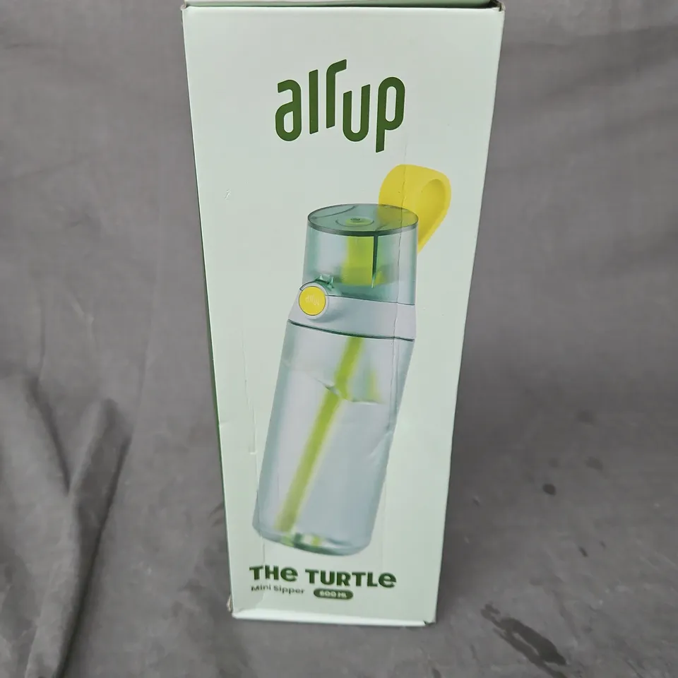 SEALED THE TURTLE MINI SIPPER IN GREEN 600ML