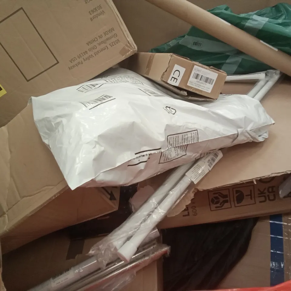 PALLET OF ASSORTED ITEMS INCLUDING CHARLI DRESS MIRROR WITH OVERDOOR HANGERS, LIVE 4 GADGETS TOILET SEAT, CUTTING MATS , UNIVERSAL TV STAND, CLEAR DESK STORAGE BOX